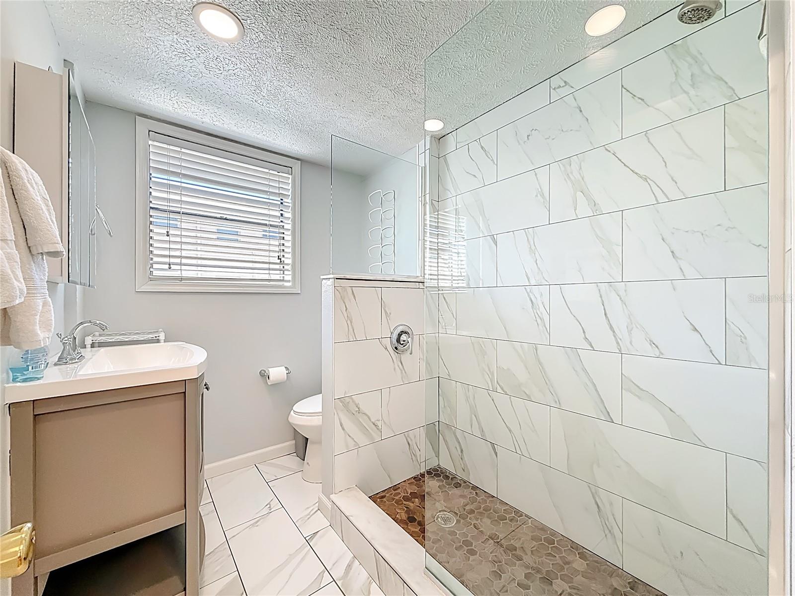 FRIENDLY NATIVE BEACH RESORT - Residential