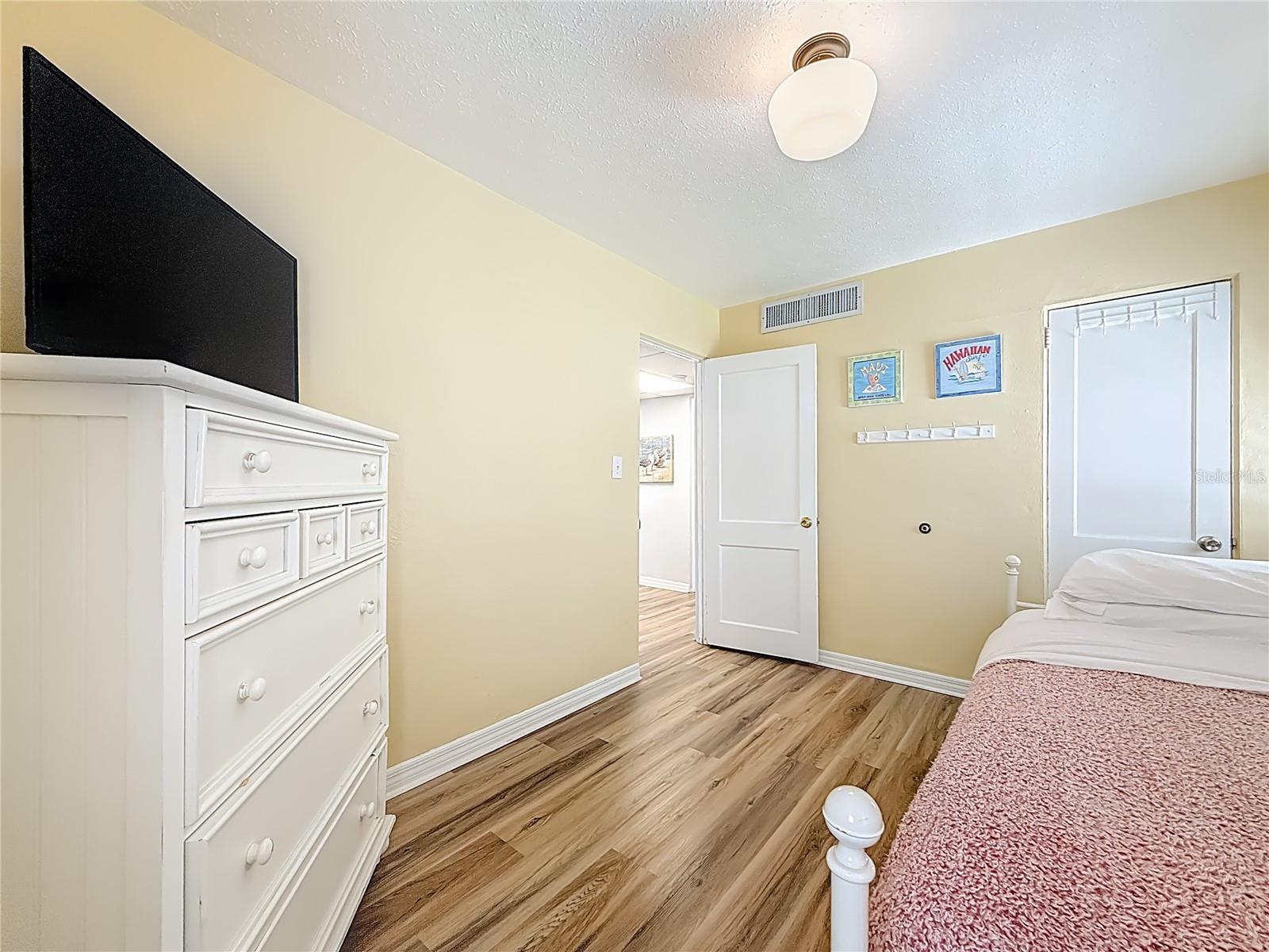 FRIENDLY NATIVE BEACH RESORT - Residential