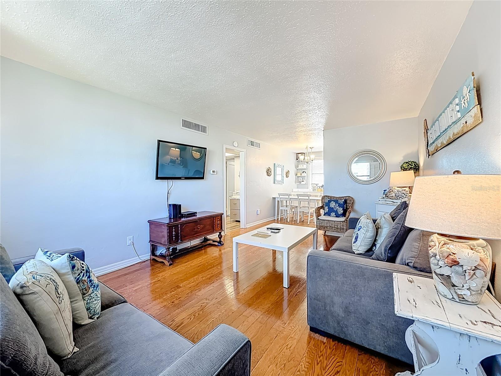 FRIENDLY NATIVE BEACH RESORT - Residential