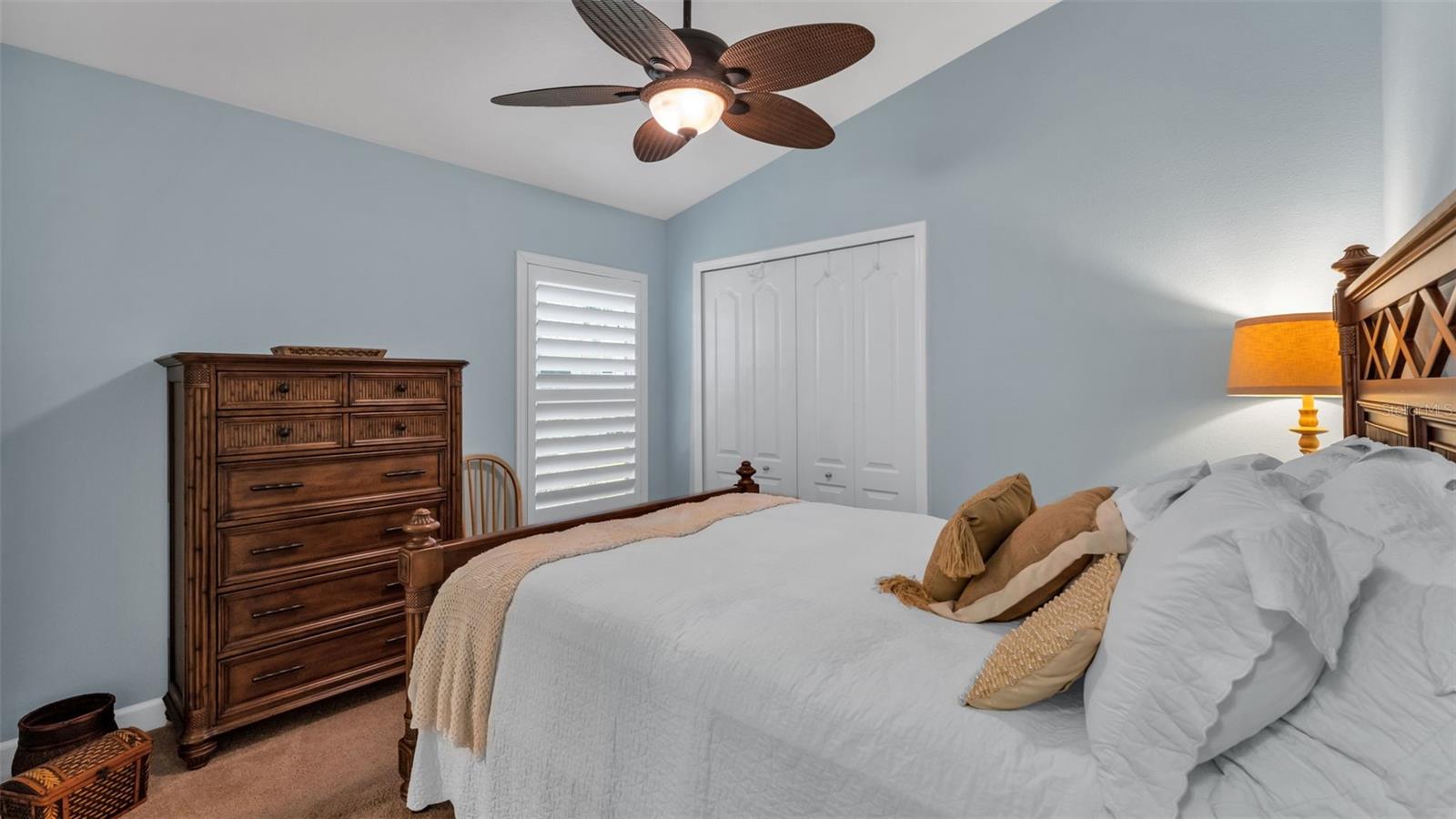 TRADITIONS PH 01 - Residential