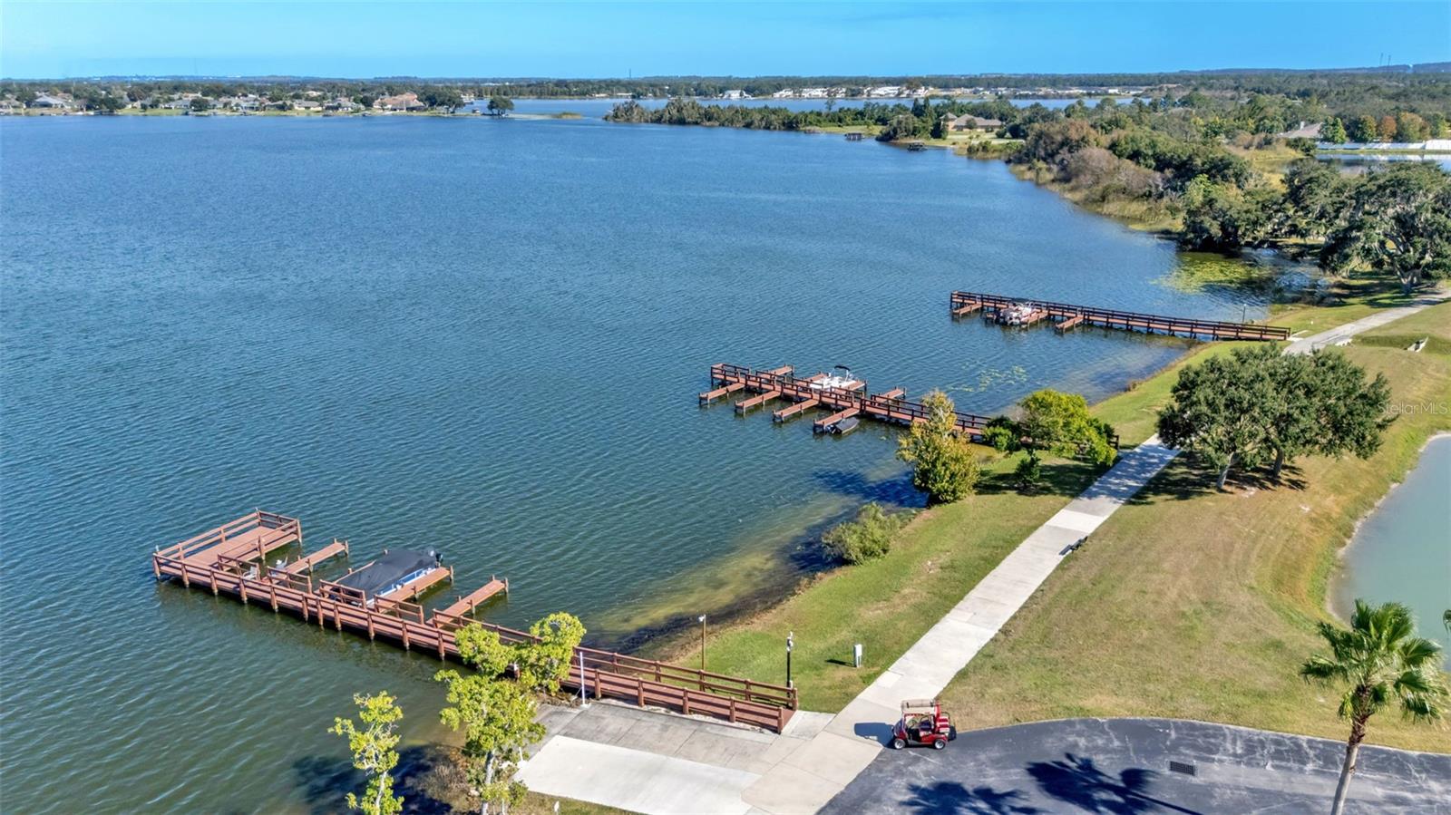 TRADITIONS PH 01 - Residential