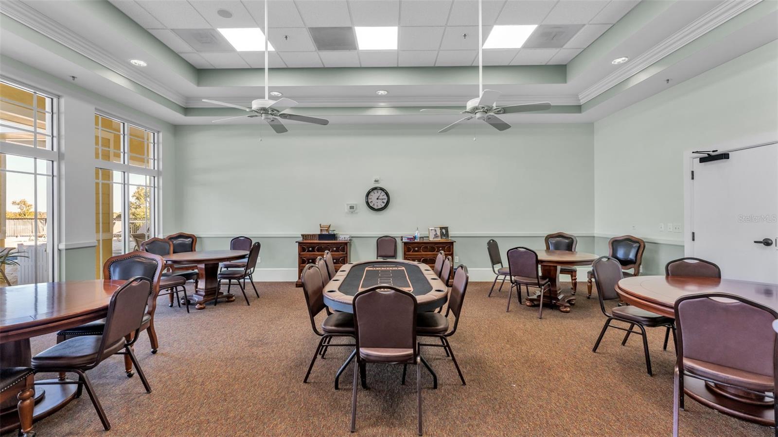 TRADITIONS PH 01 - Residential