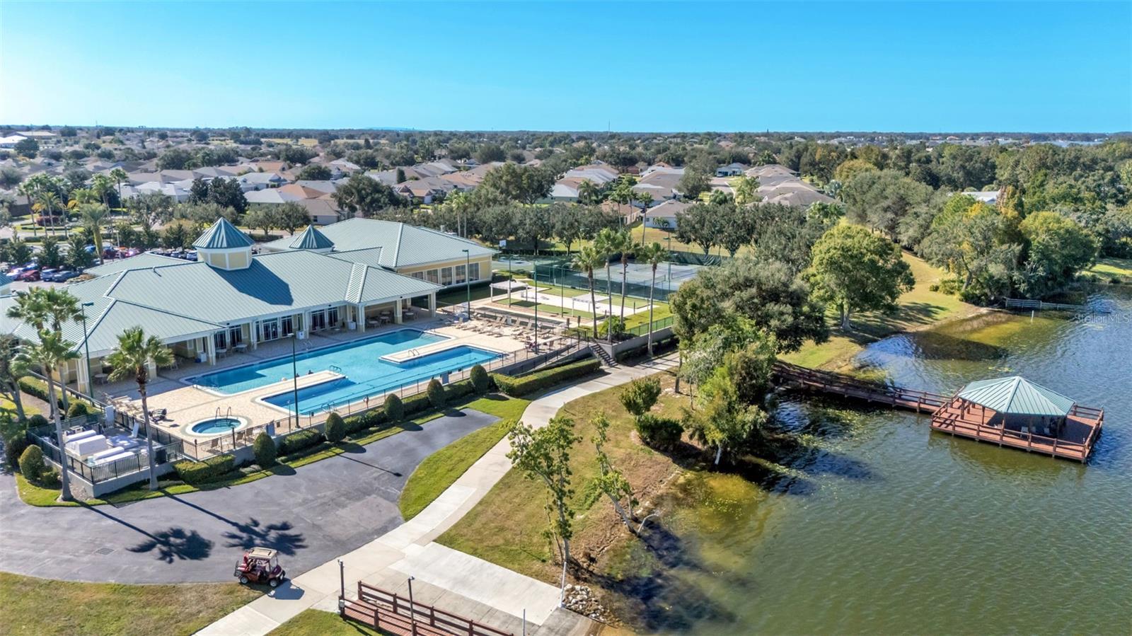 TRADITIONS PH 01 - Residential