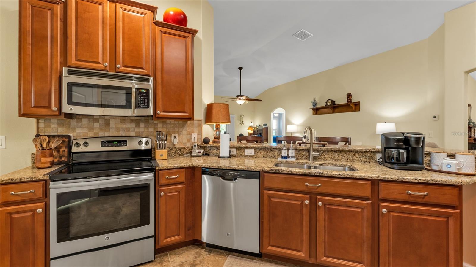 TRADITIONS PH 01 - Residential