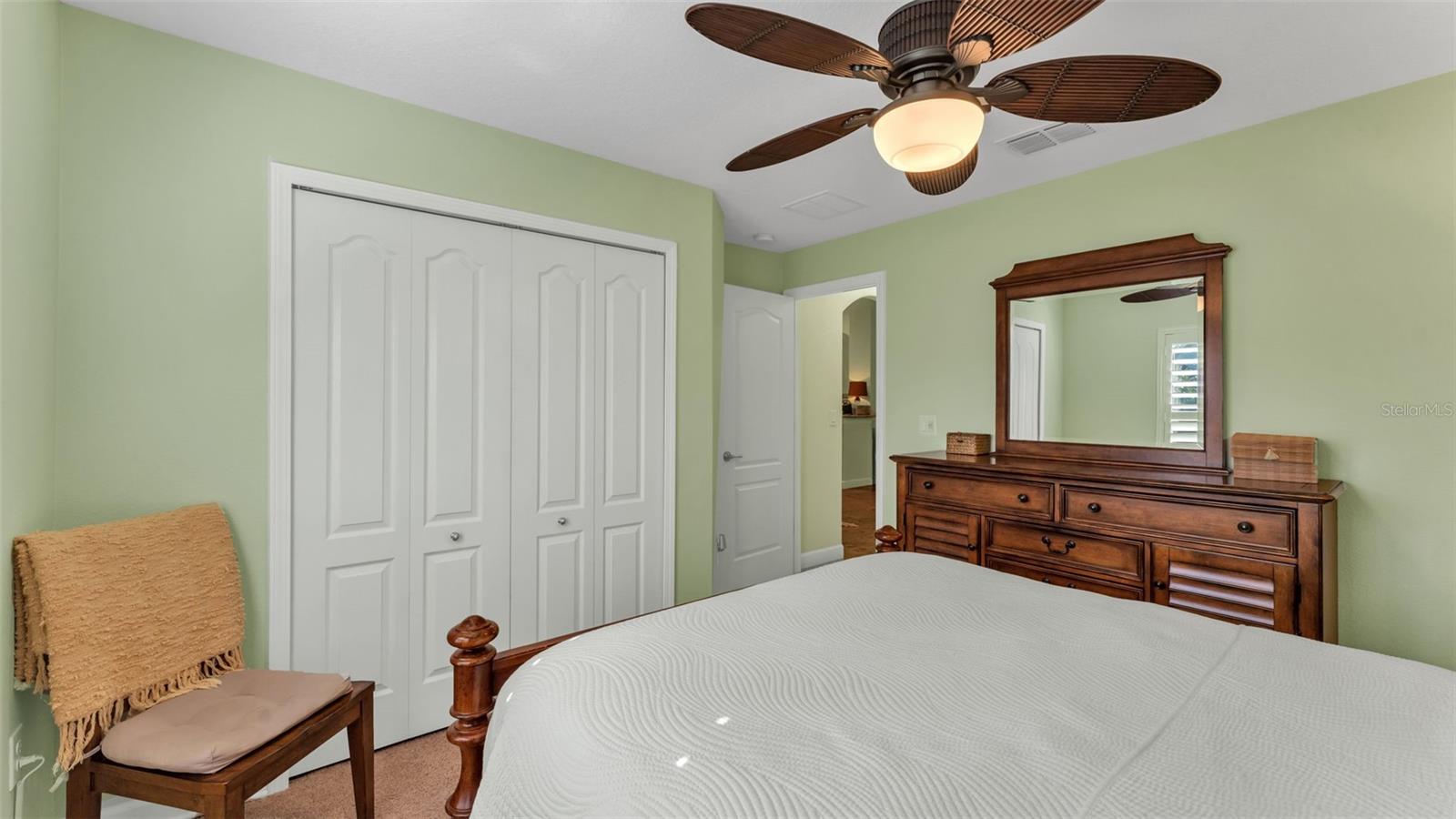 TRADITIONS PH 01 - Residential