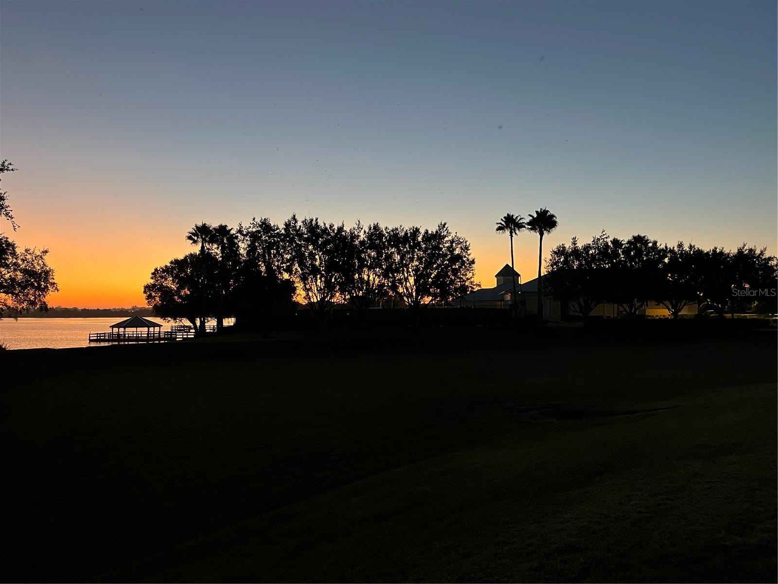 TRADITIONS PH 01 - Residential