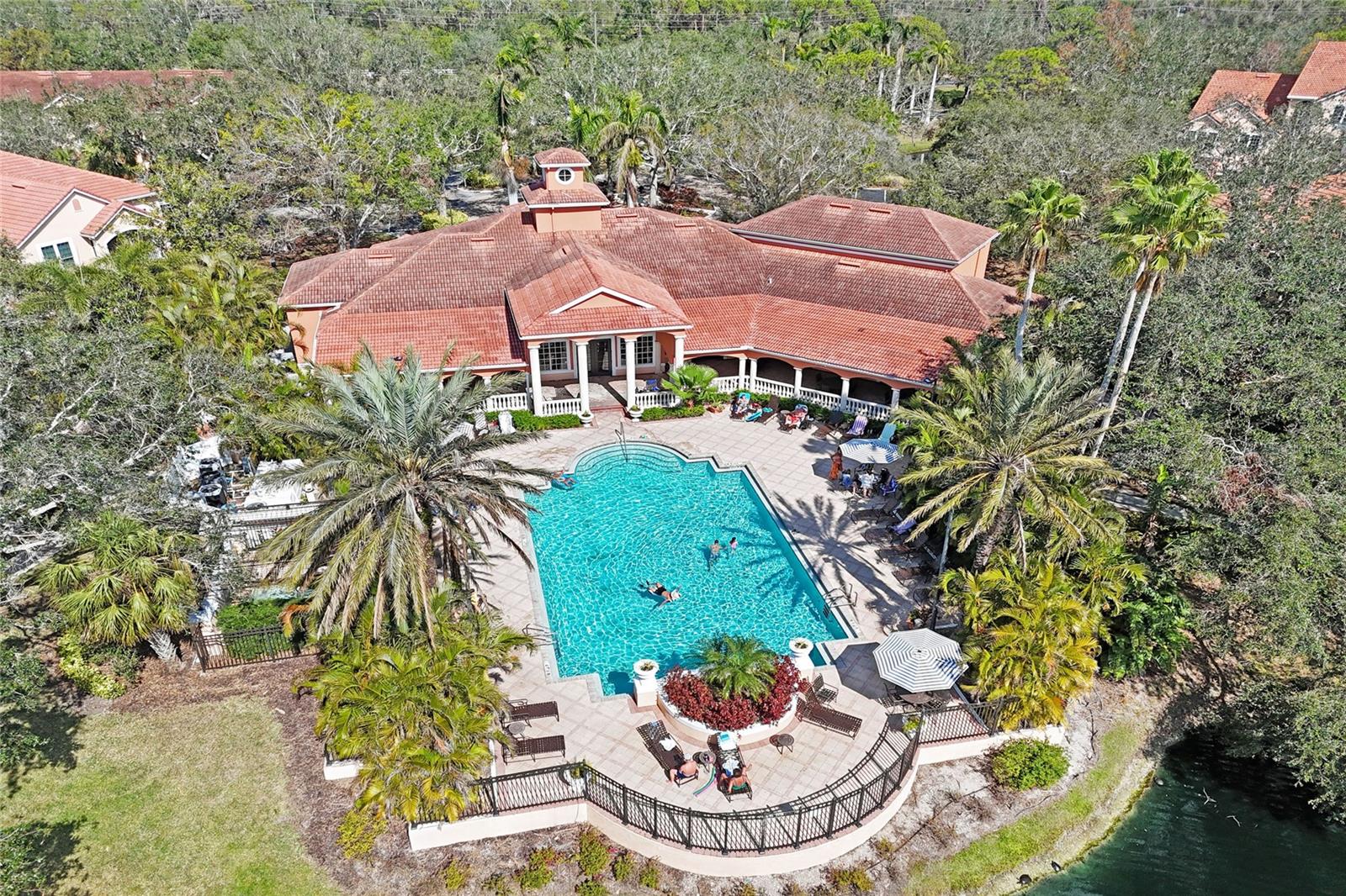 BELLA VILLINO VI - Residential