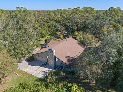 A home in WINTER HAVEN