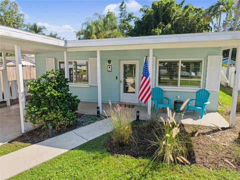 Photo of 210 Briggs Court, Sarasota, FL 34237 (MLS # A4709481)