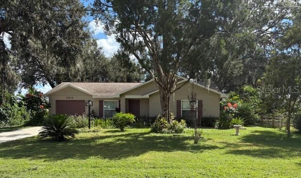 Photo of 2510 Highland Avenue, Plant City, FL 33563 (MLS # TB8438699)