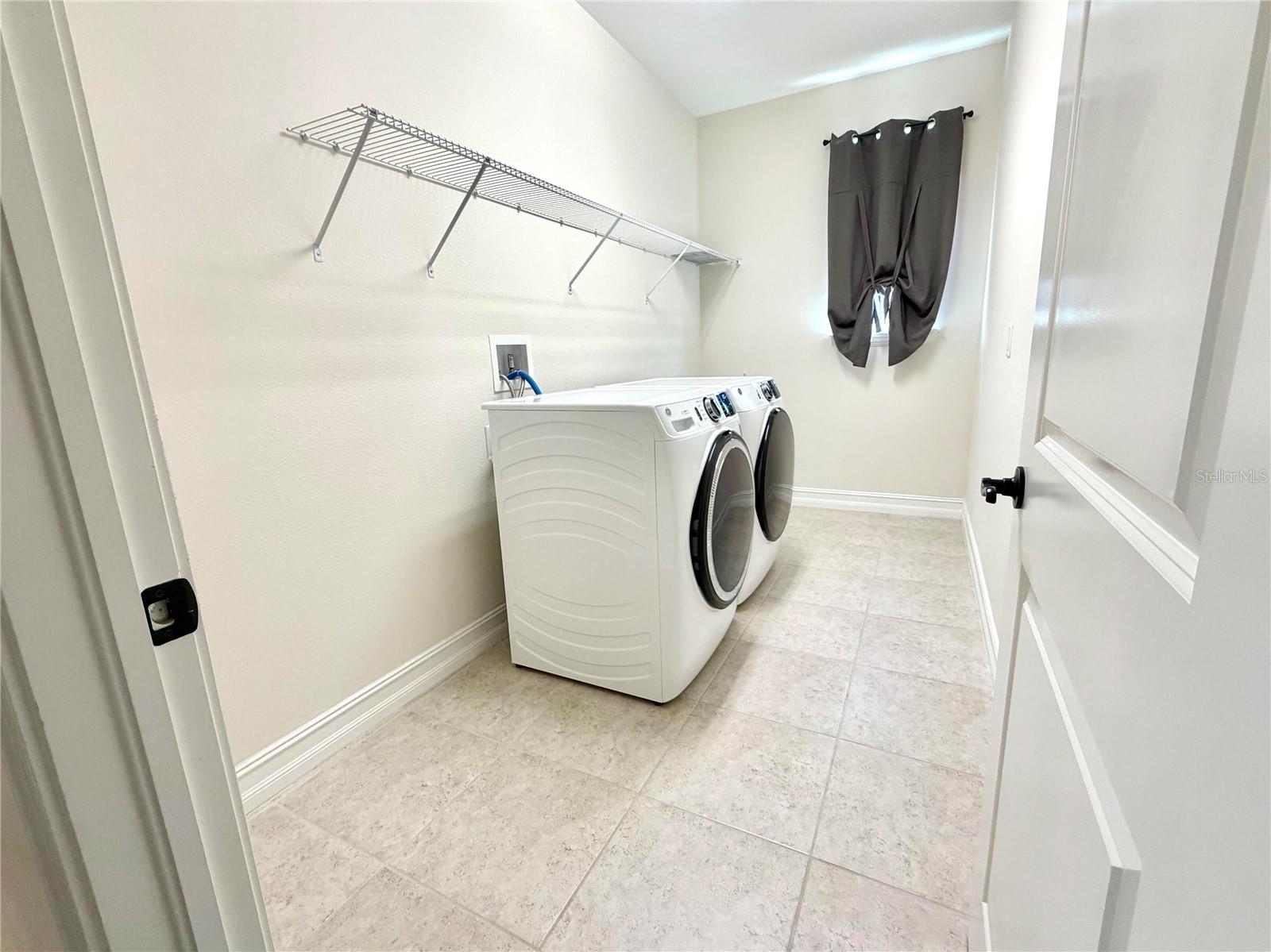 MEADOW POINTE 4 PRCL AA SOUTH M - Residential