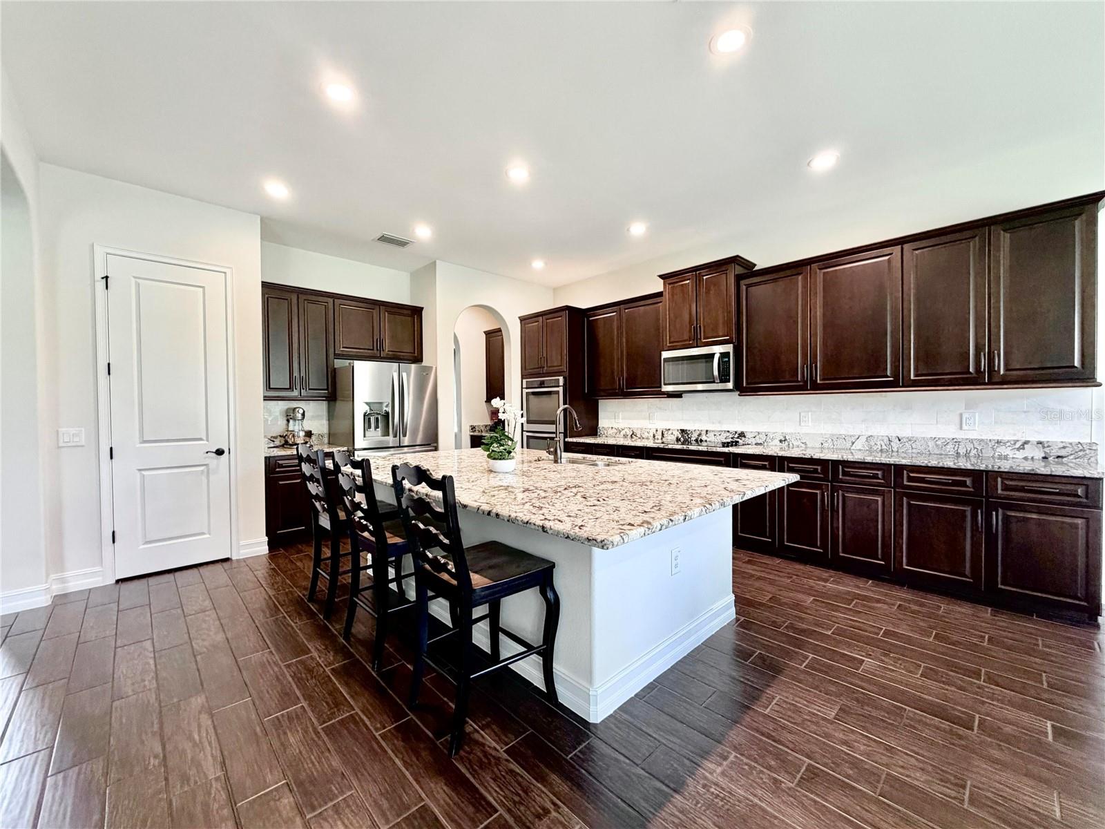 MEADOW POINTE 4 PRCL AA SOUTH M - Residential