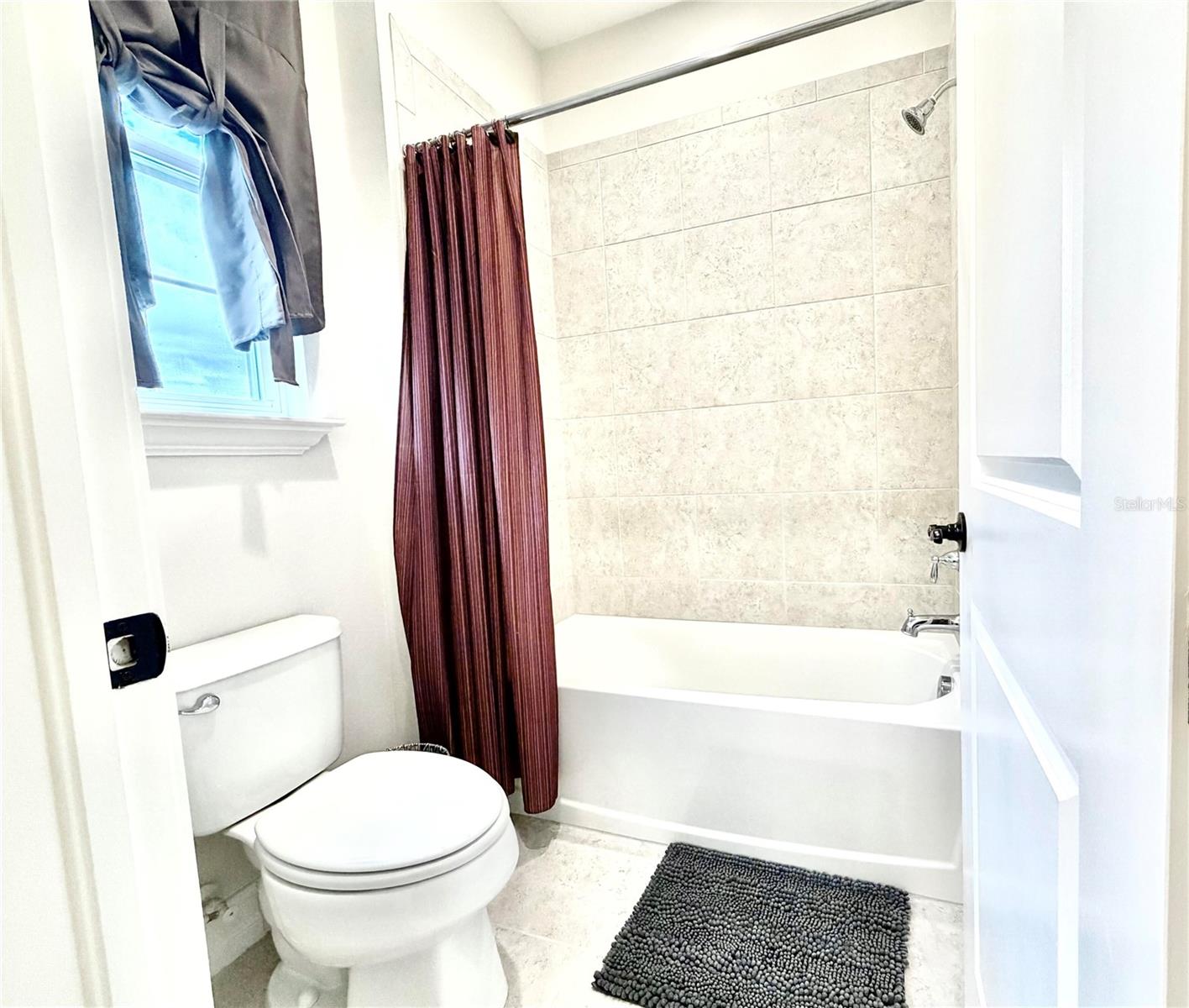 MEADOW POINTE 4 PRCL AA SOUTH M - Residential