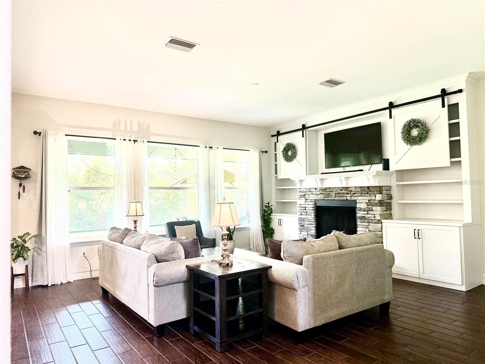 MEADOW POINTE 4 PRCL AA SOUTH M - Residential