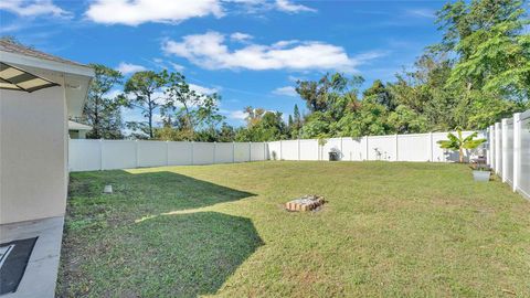 A home in LAKELAND