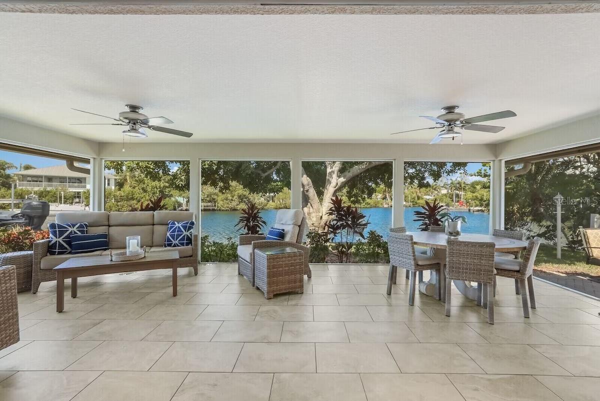 LUANA ISLES - Residential