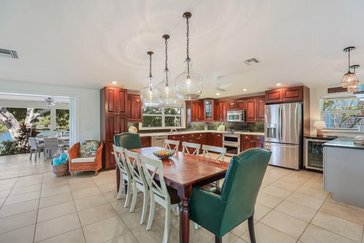 LUANA ISLES - Residential