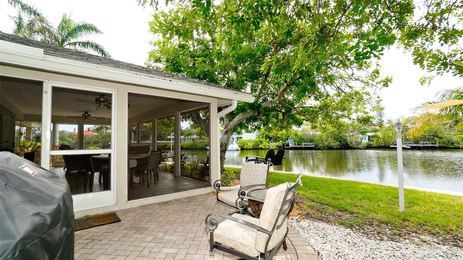 LUANA ISLES - Residential