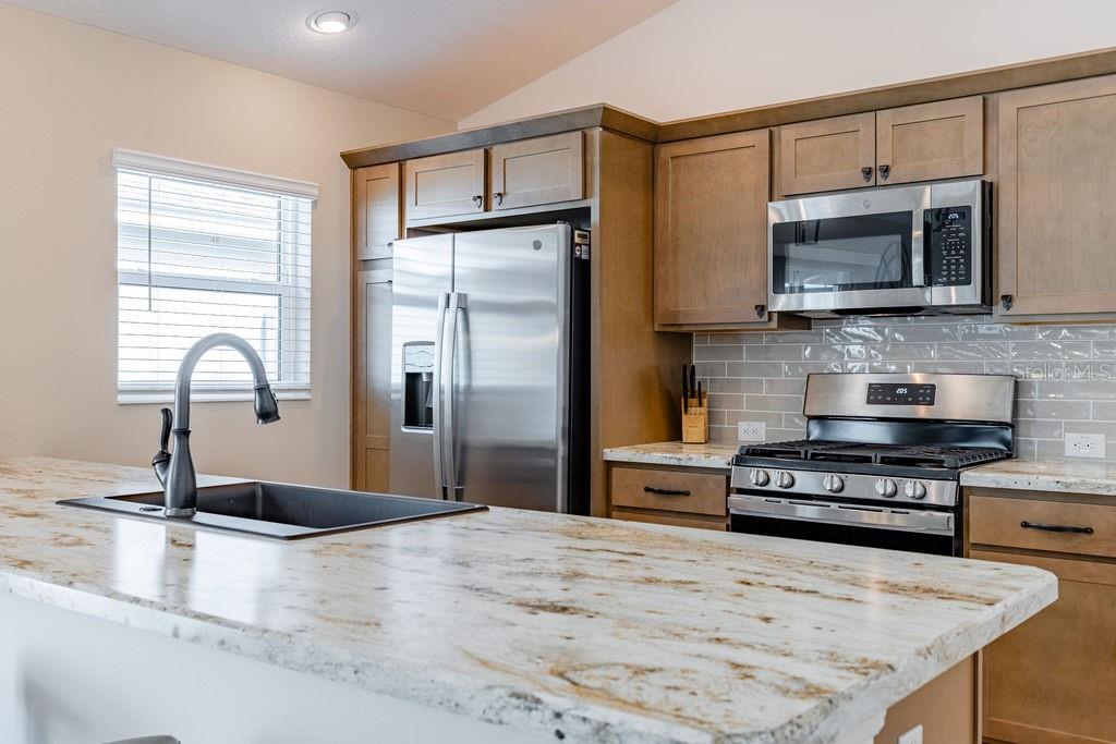 VILLAGES/SOUTHERN OAKS UN #128 - Residential