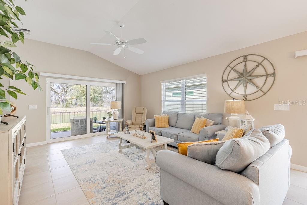 VILLAGES/SOUTHERN OAKS UN #128 - Residential