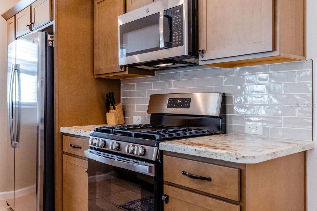 VILLAGES/SOUTHERN OAKS UN #128 - Residential