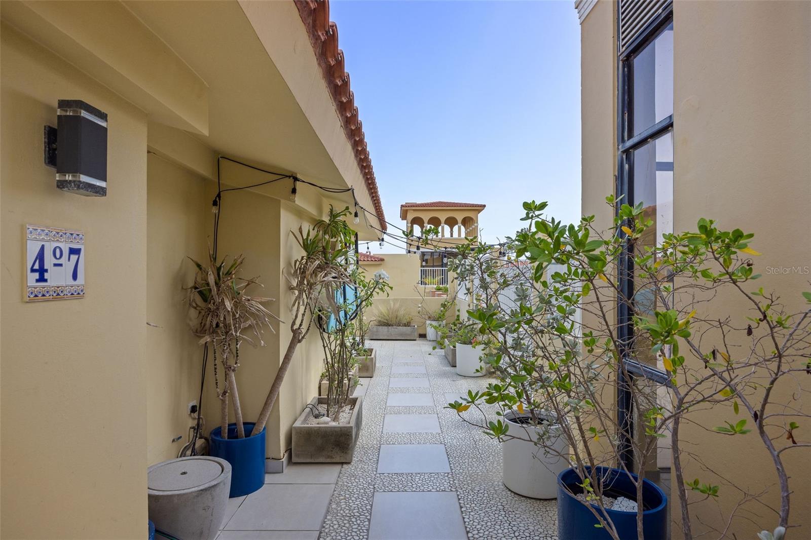 PALMANOVA PLAZA - Residential