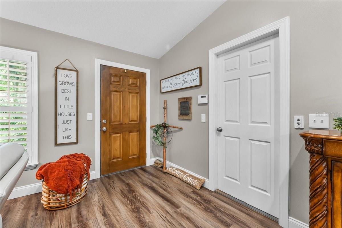 LAKE MCLEOD HILLS - Residential