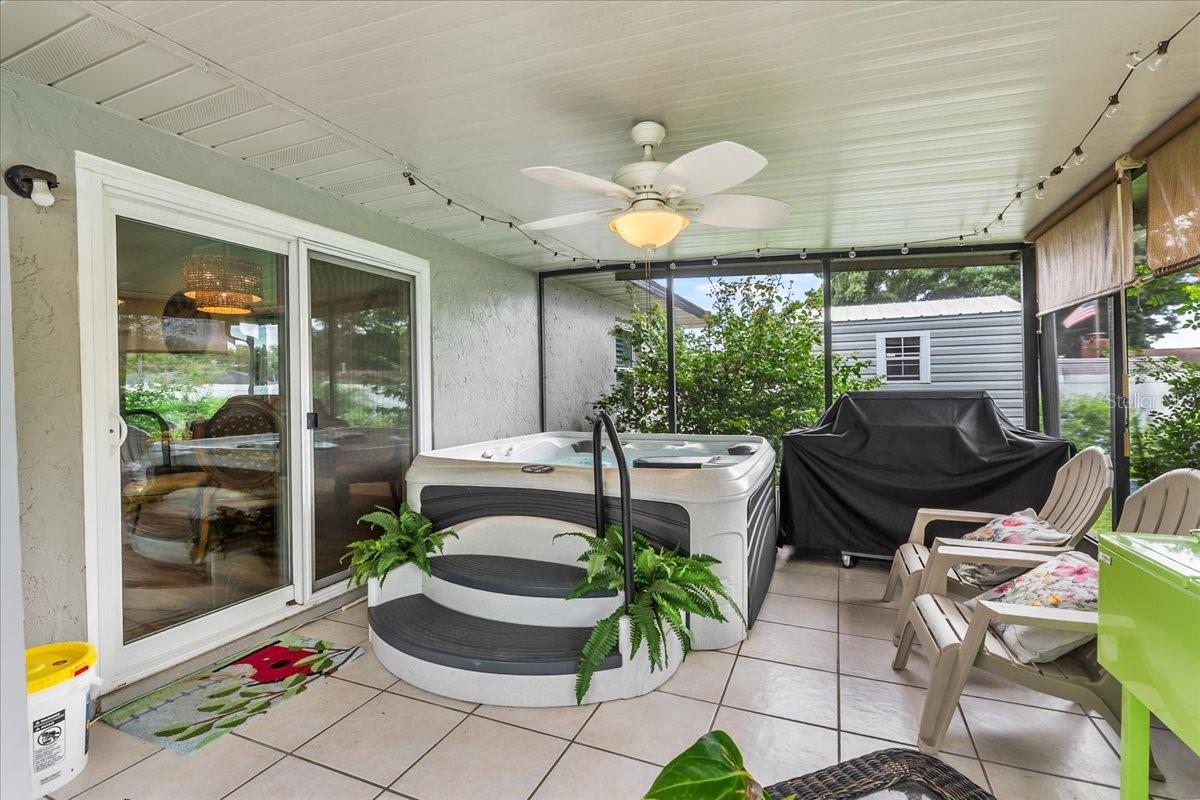 LAKE MCLEOD HILLS - Residential