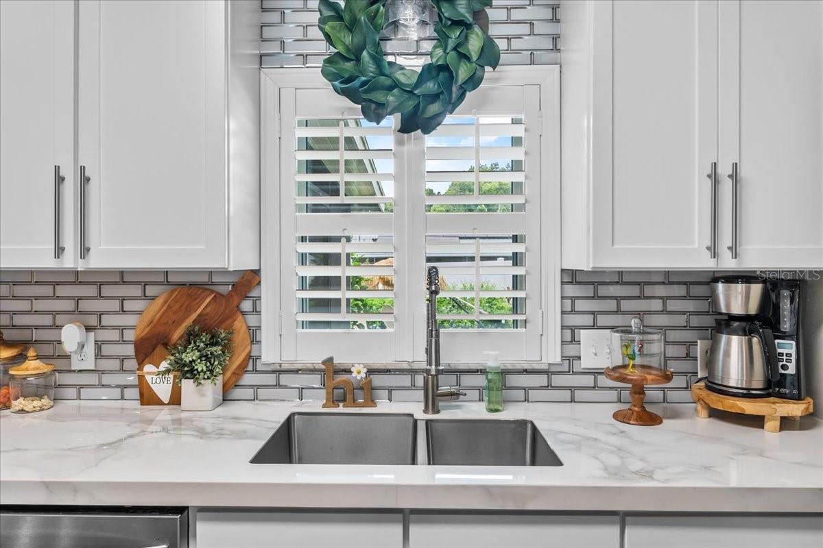 LAKE MCLEOD HILLS - Residential