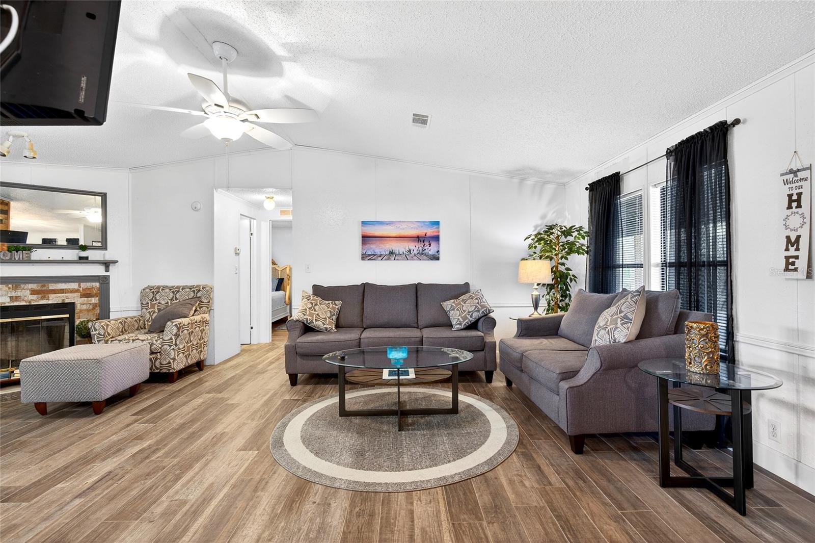 LAKE LYNNE - Residential