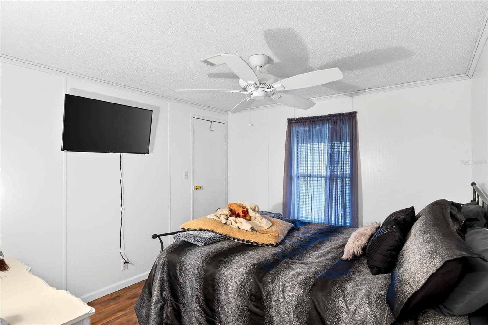 LAKE LYNNE - Residential