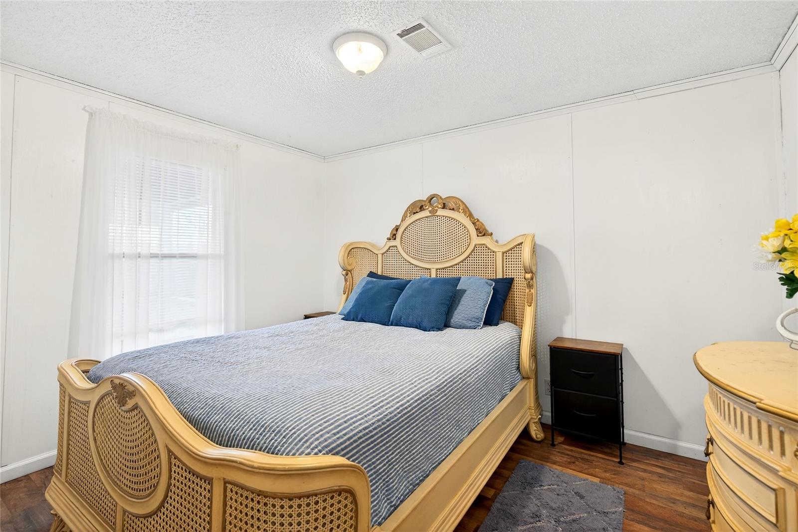 LAKE LYNNE - Residential