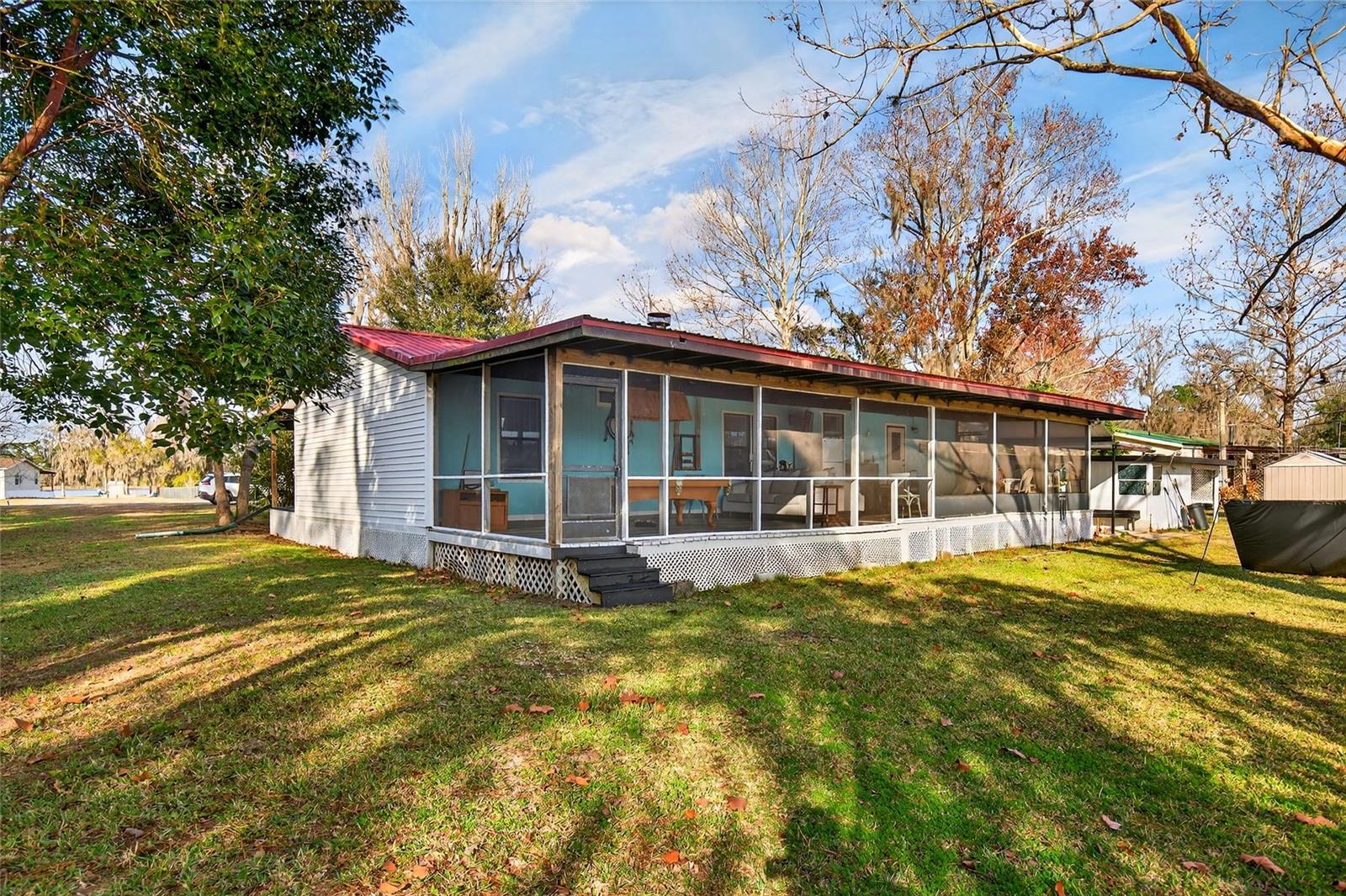 LAKE LYNNE - Residential