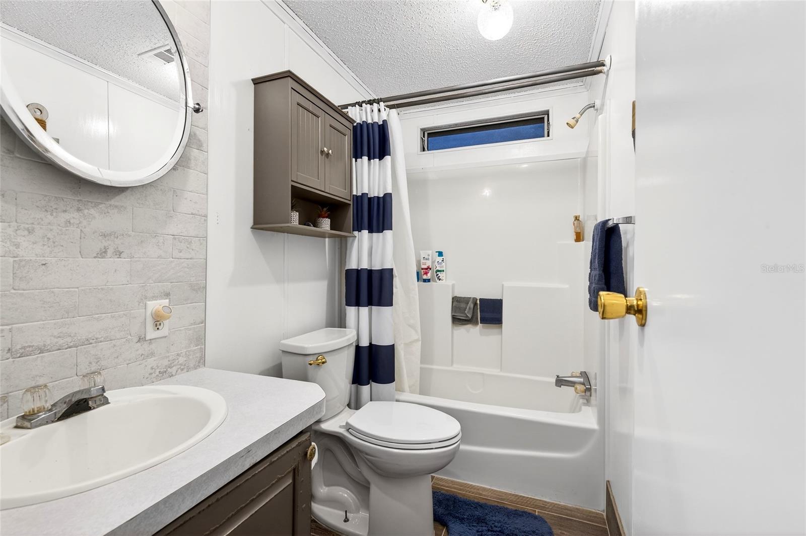 LAKE LYNNE - Residential