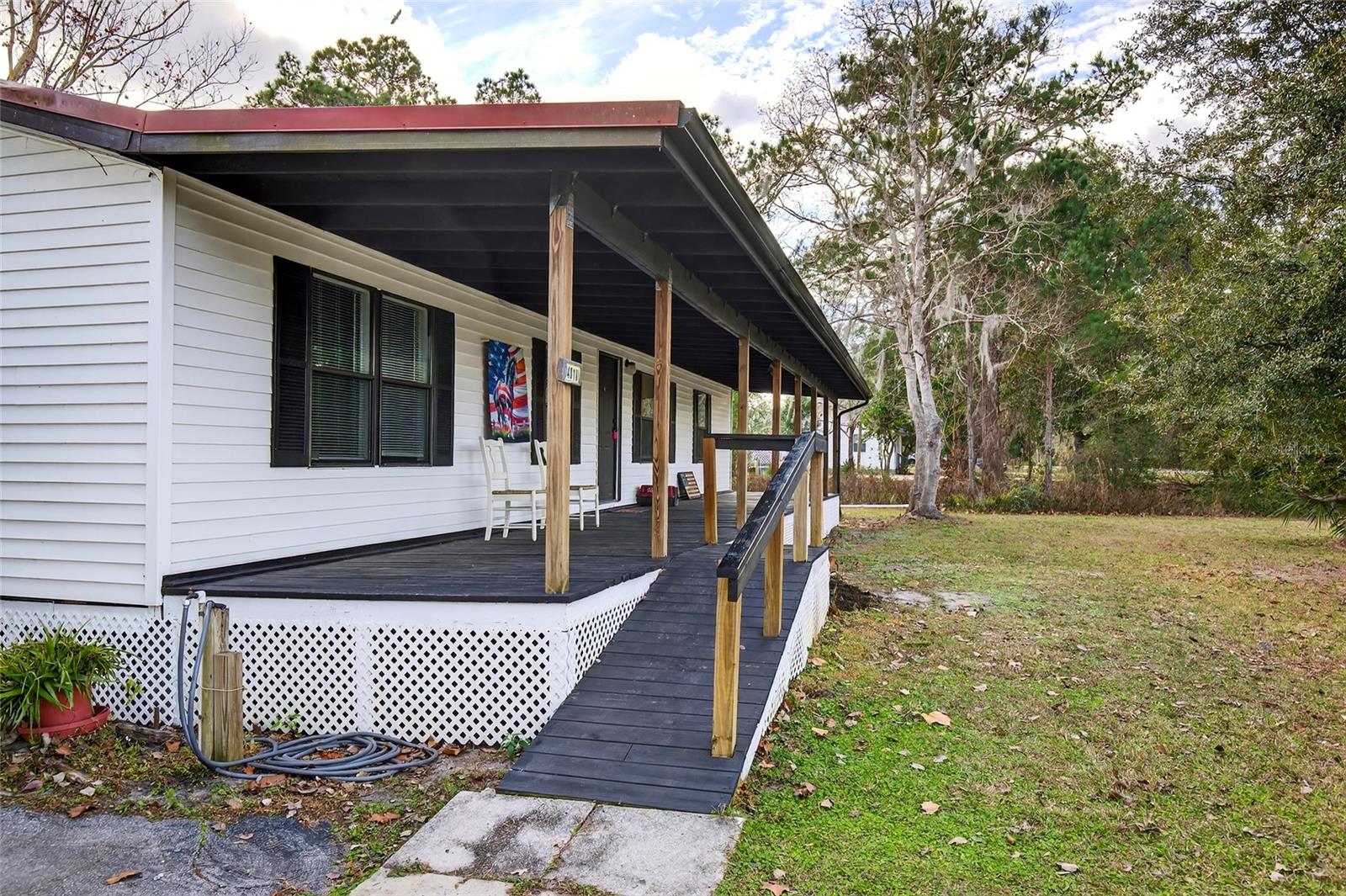 LAKE LYNNE - Residential