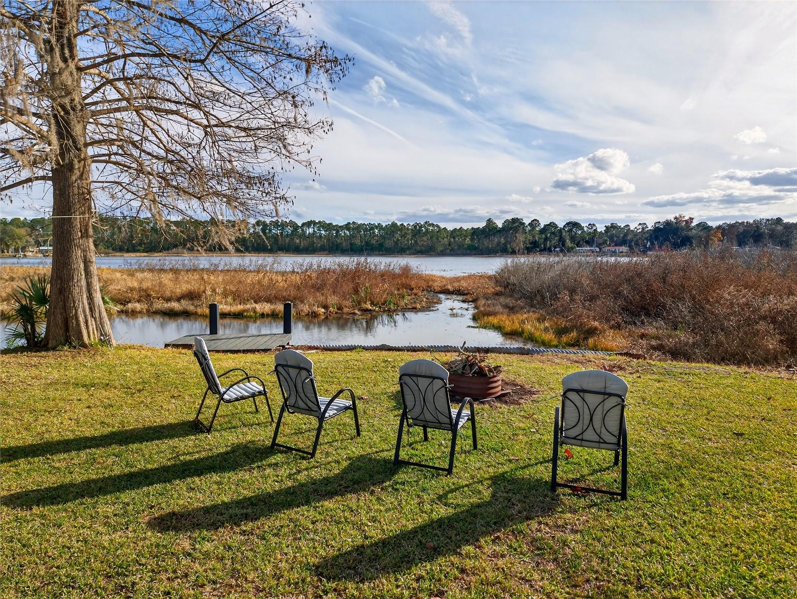 LAKE LYNNE - Residential