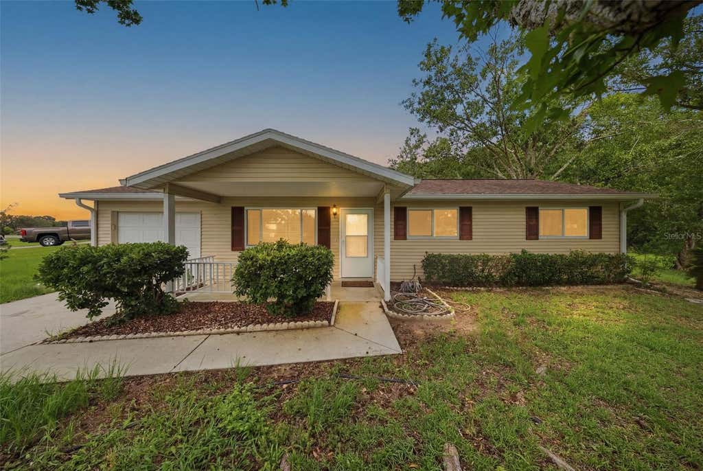 Photo of 10926 SW 79th Terrace, Ocala, FL 34476 (MLS # OM724360)