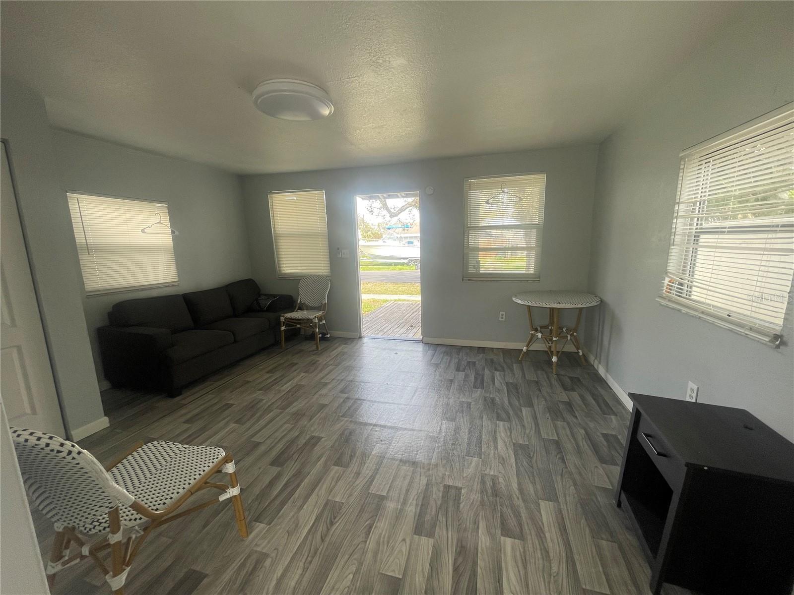 WEST BURNSIDE AT LEALMAN - Residential Lease