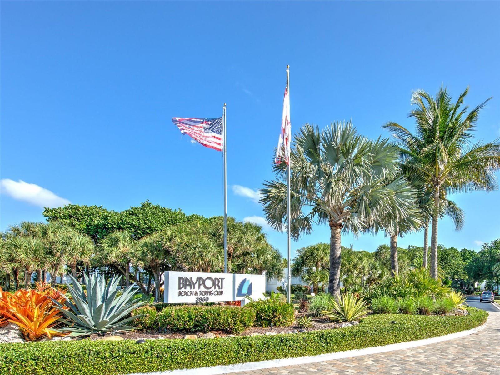BAYPORT BCH & TEN PH E - Residential