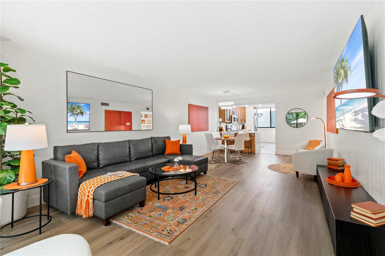 BAYPORT BCH & TEN PH E - Residential