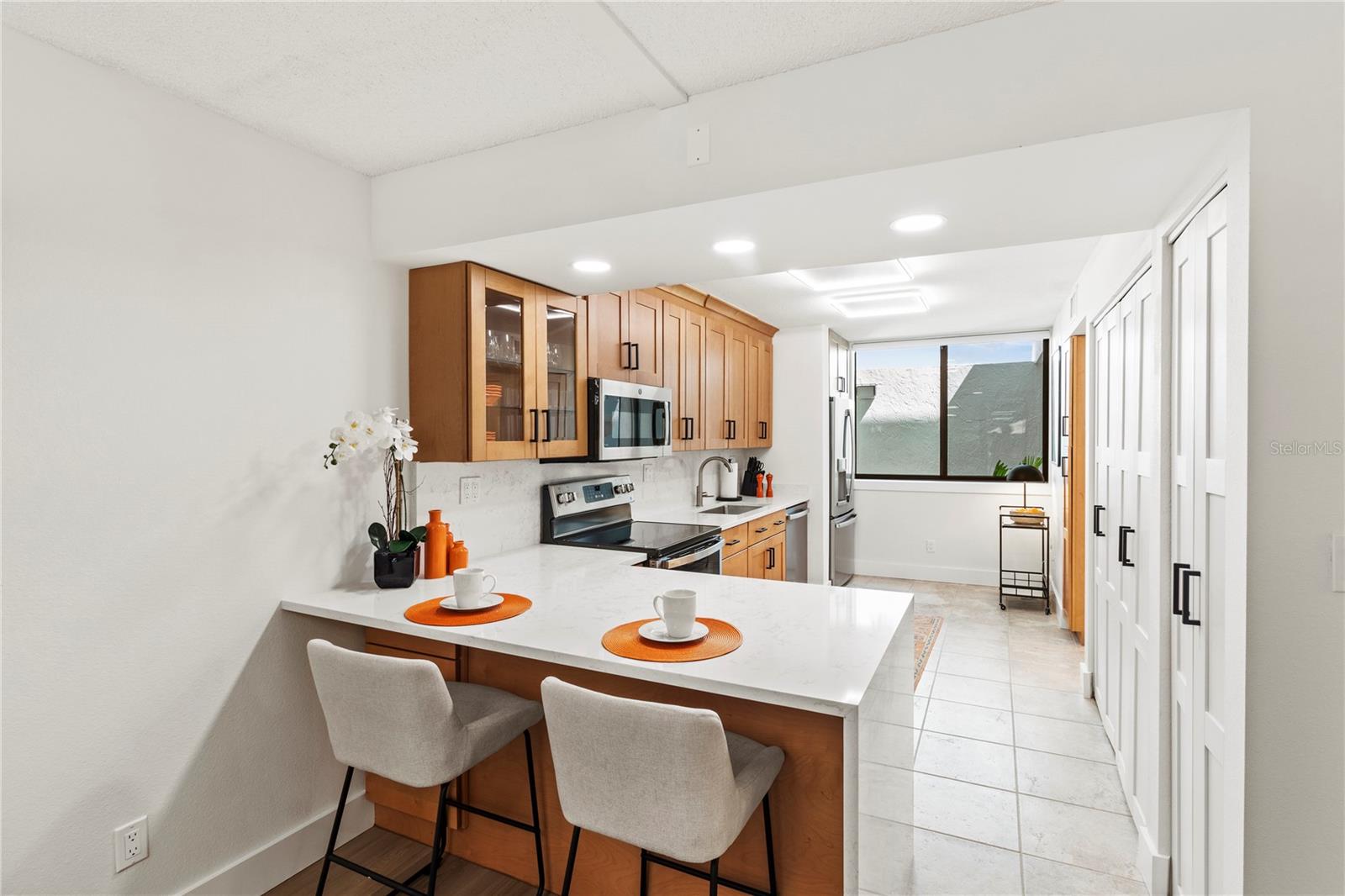 BAYPORT BCH & TEN PH E - Residential