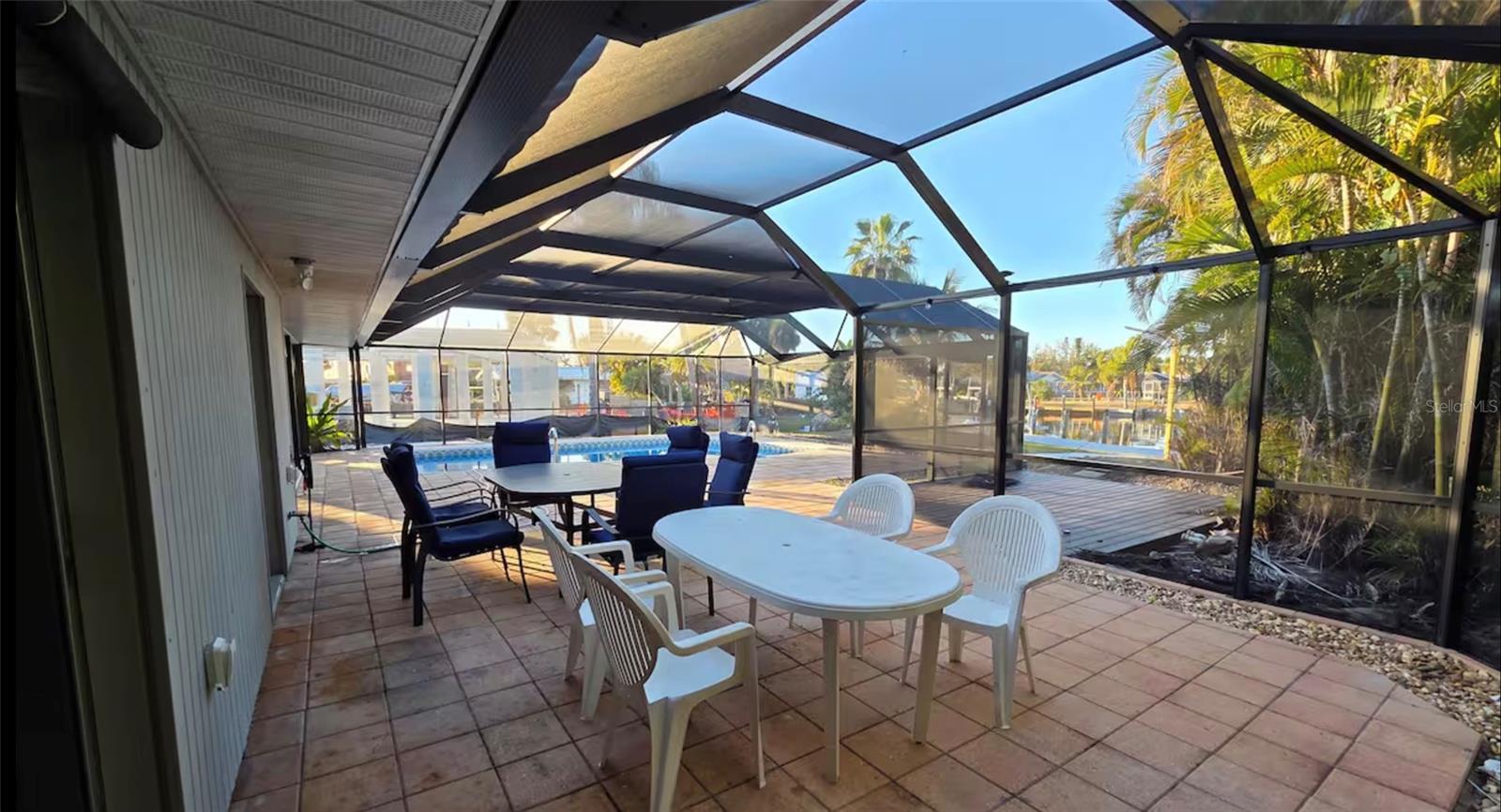 BRUCEWOOD BAYOU - Residential