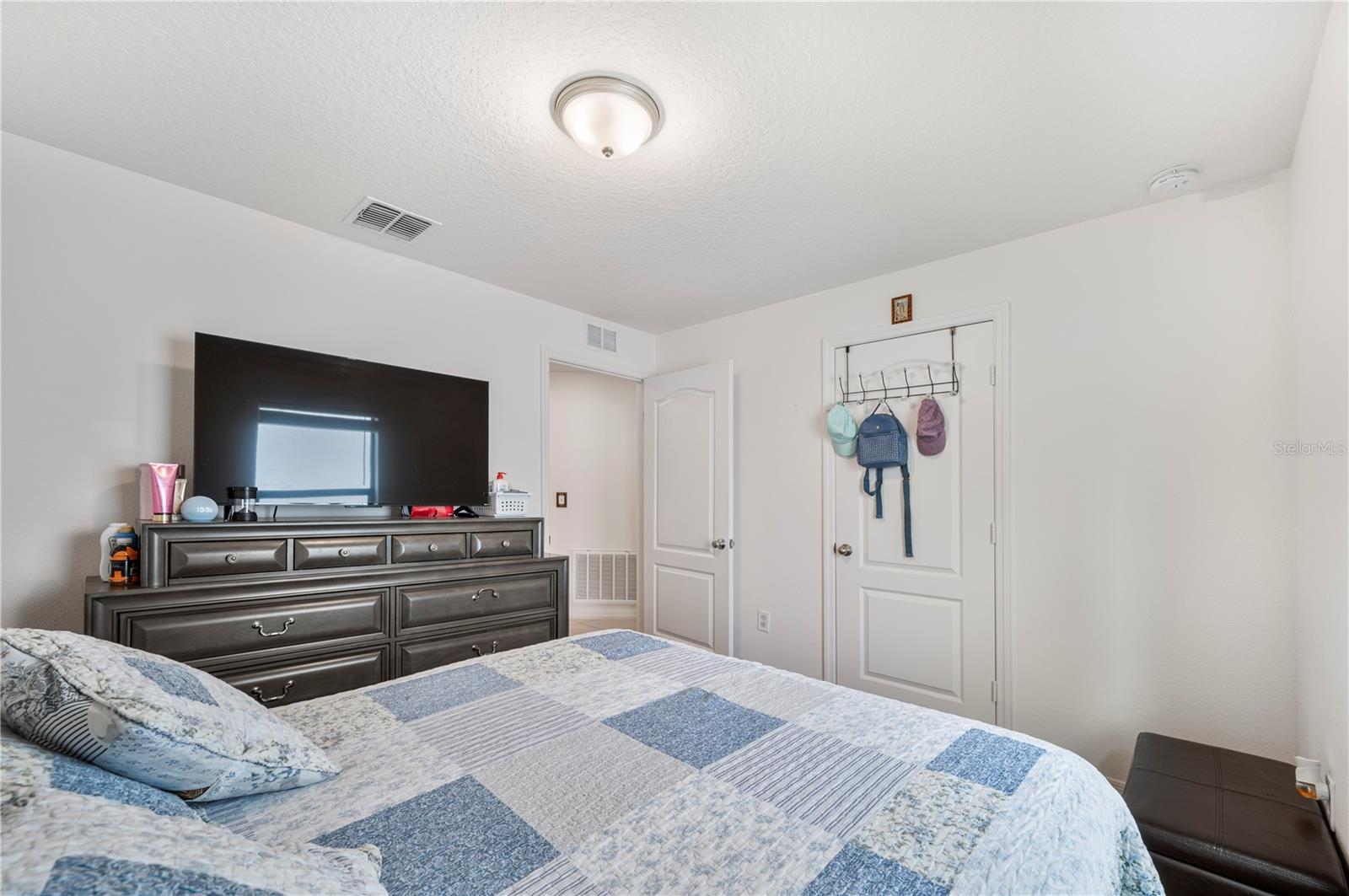 VILLAGES/BRIDGEWATER VILLAGE 3 - Residential