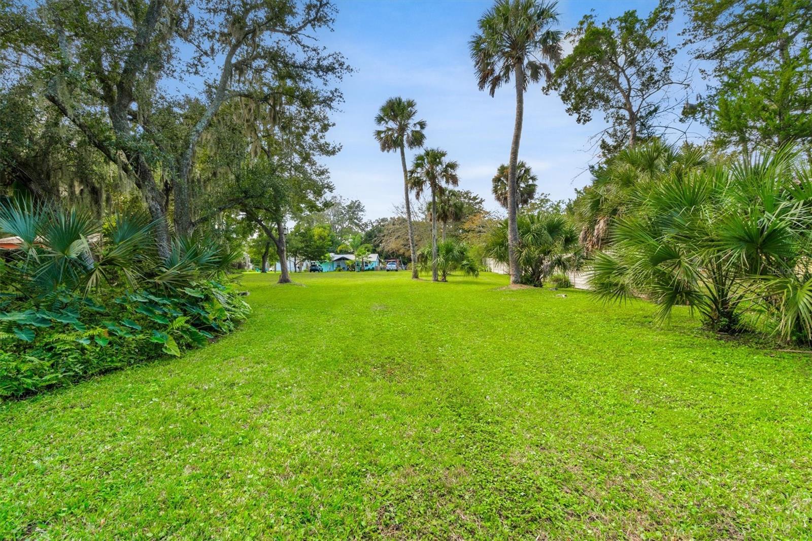 RAVENSWOOD SUB - Land