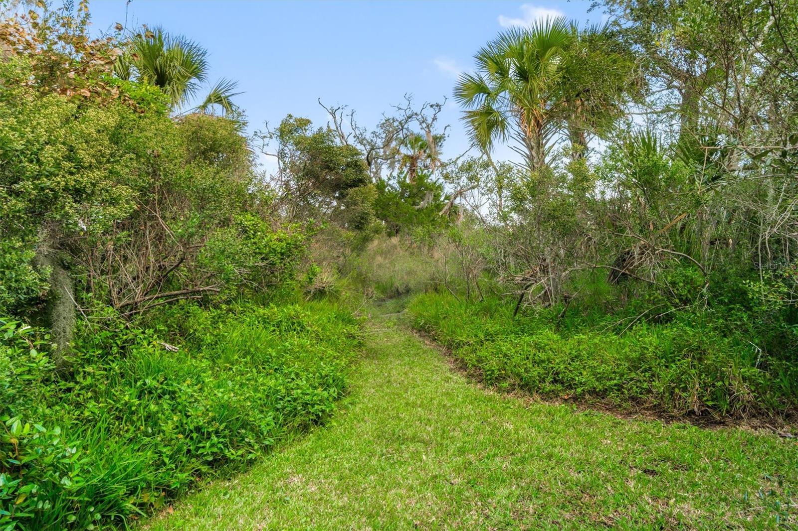 RAVENSWOOD SUB - Land