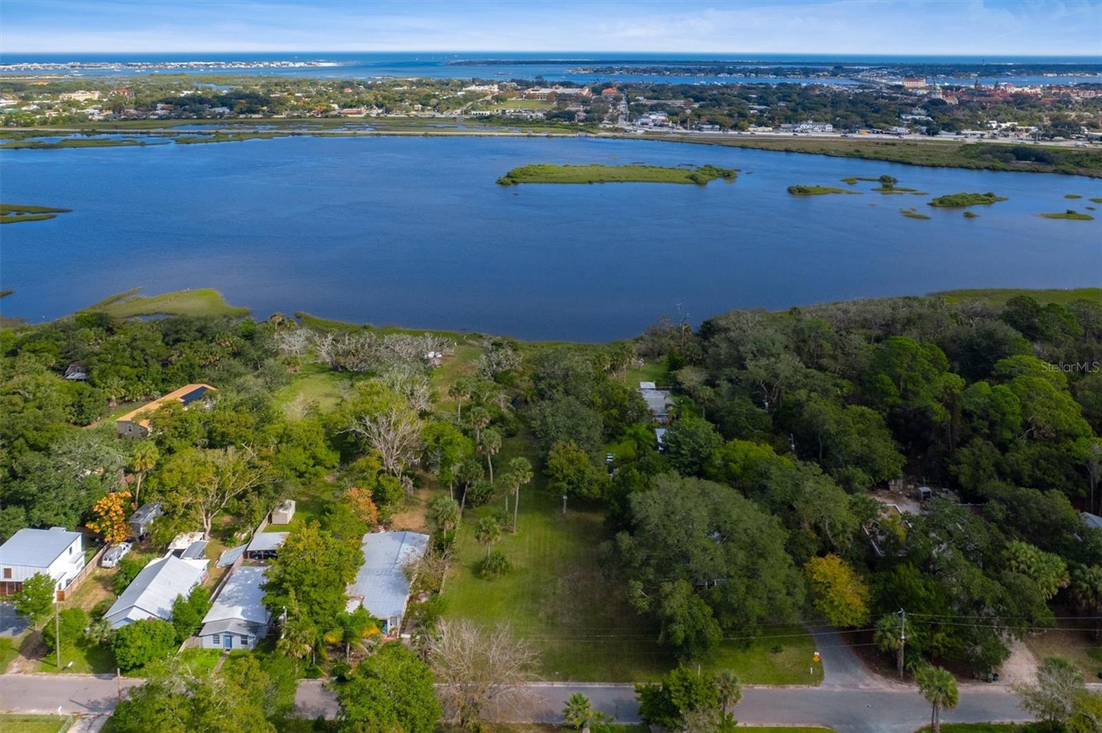 RAVENSWOOD SUB - Land