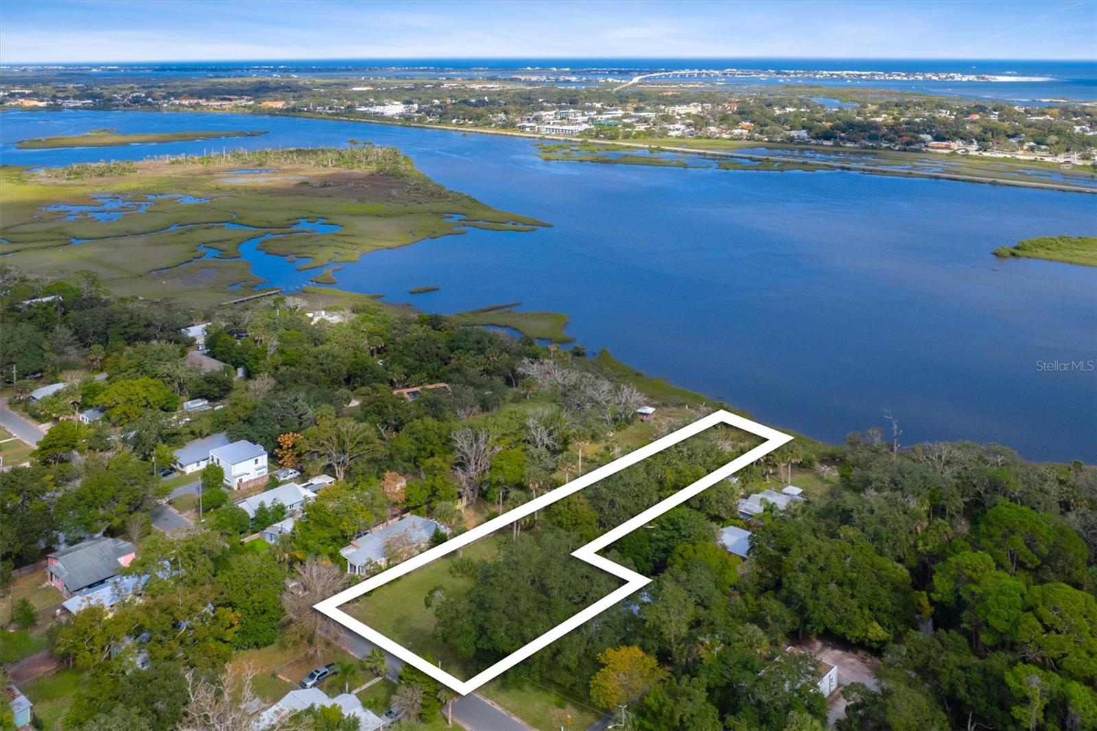 RAVENSWOOD SUB - Land