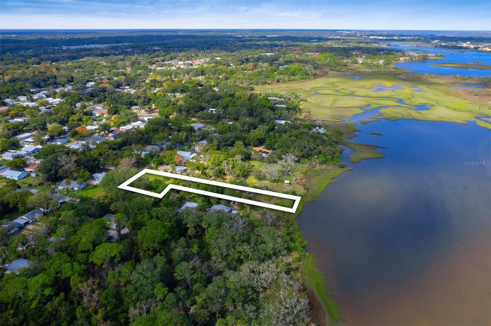 RAVENSWOOD SUB - Land