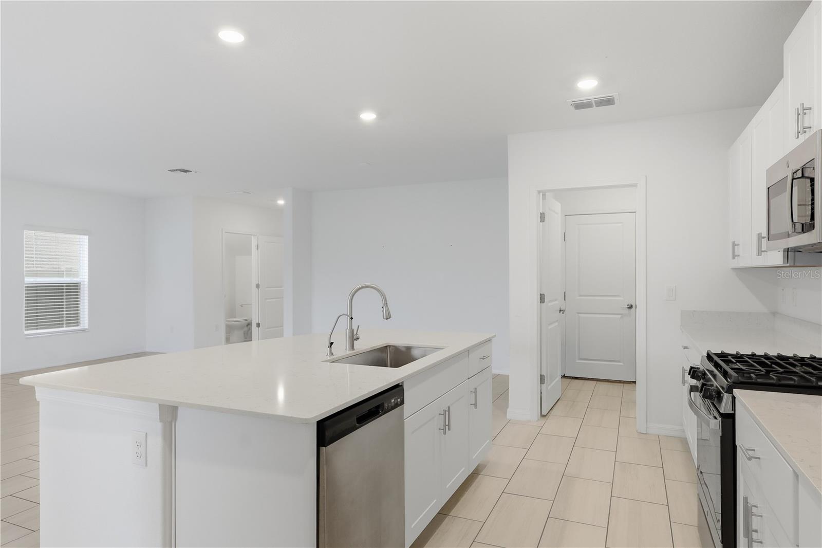CONNERTON VILLAGE 4 PH 1 - Residential