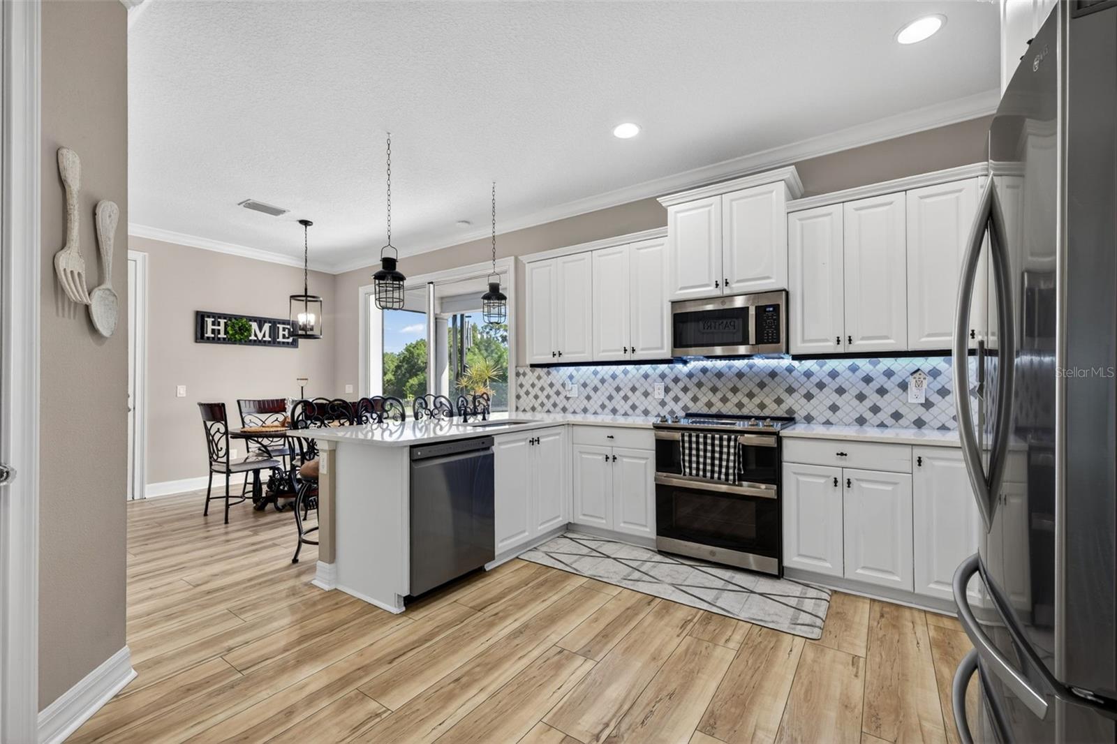 FOXBROOK PH II - Residential